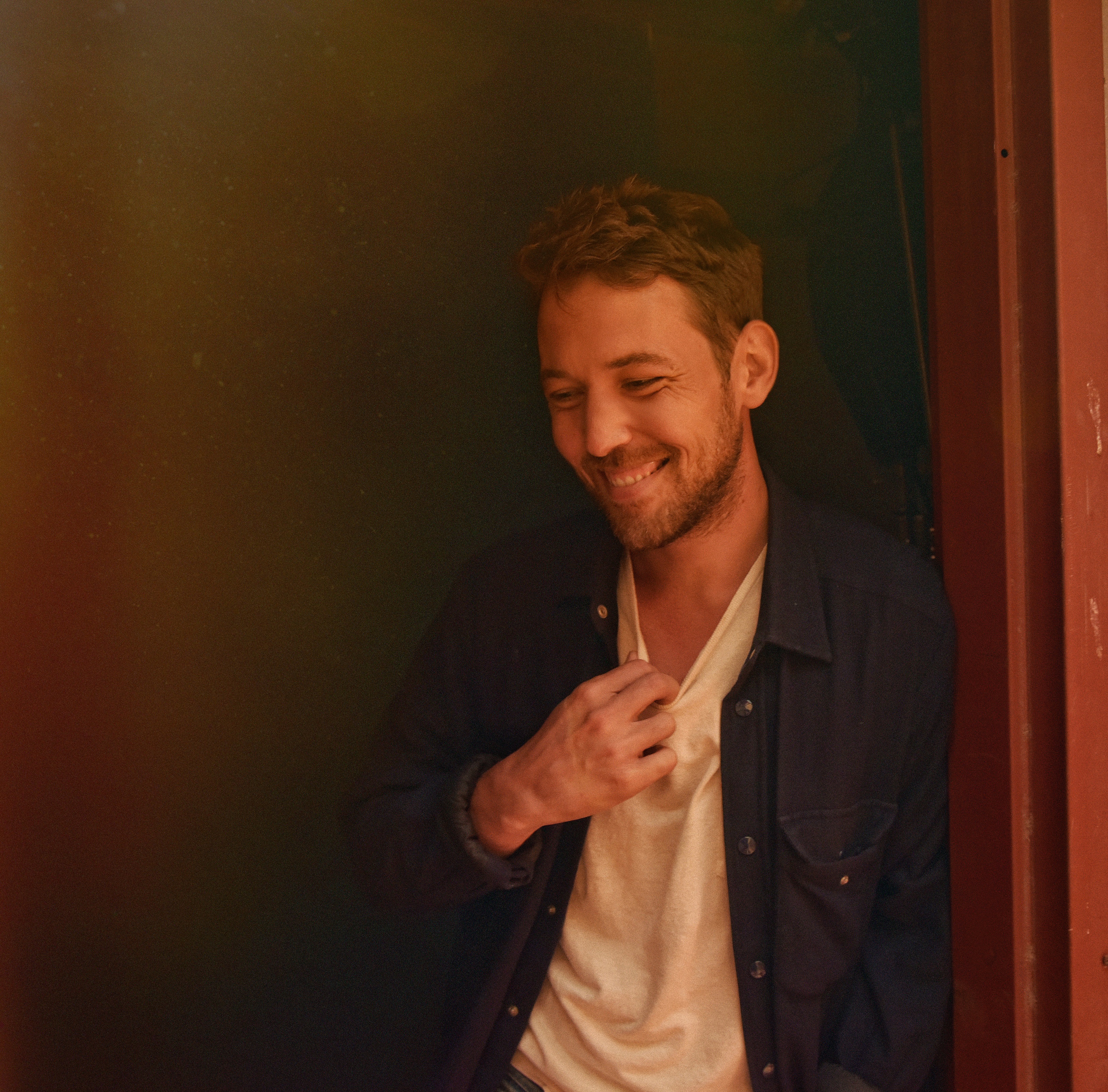 ROBIN PECKNOLD (from Fleet Foxes) 